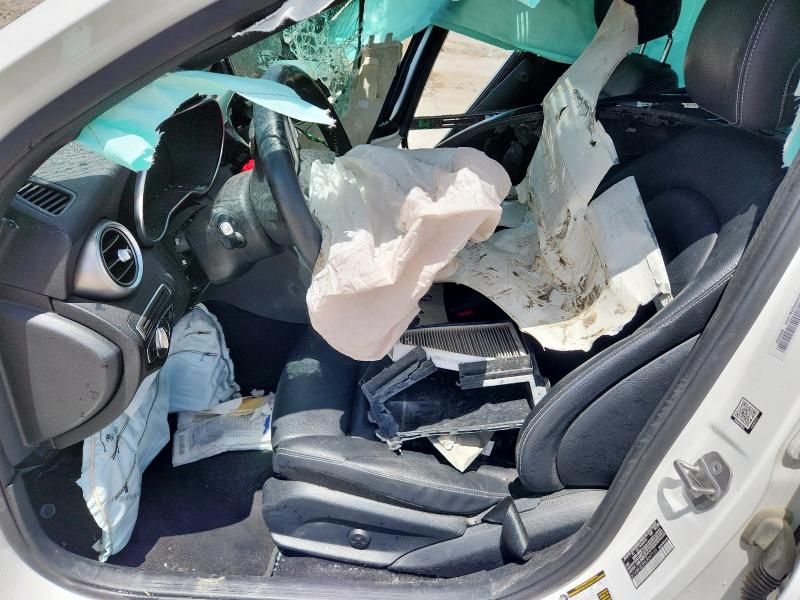 Фото 7 - MERCEDES-BENZ C-CLASS