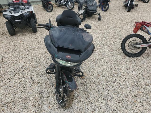 HARLEY-DAVIDSON FL 2024