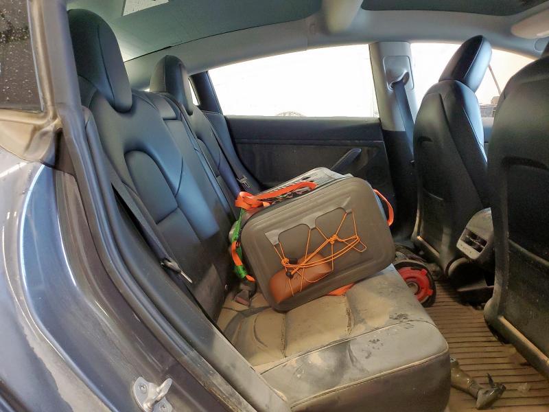 Фото 10 - TESLA MODEL 3