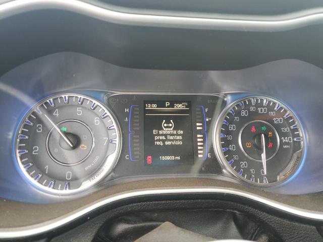 Фото 9 - CHRYSLER 200