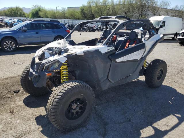 CAN-AM SIDEBYSIDE 2018