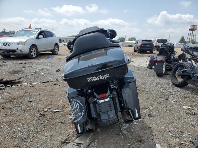 HARLEY-DAVIDSON FL 2016