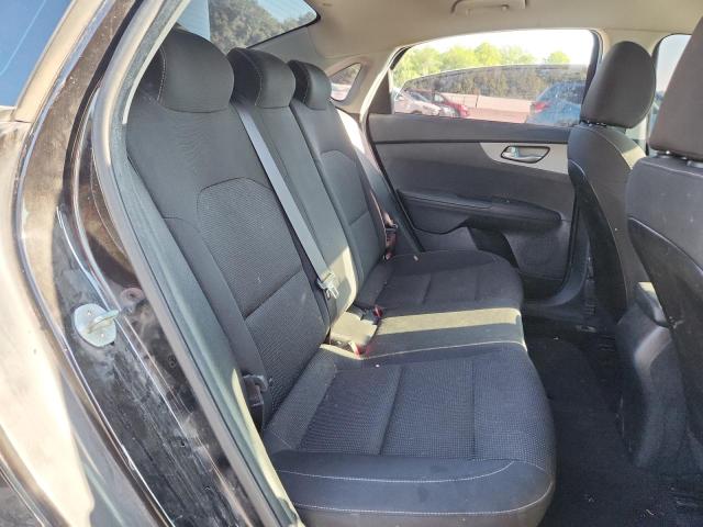 Фото 10 - KIA FORTE