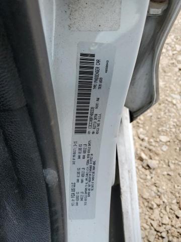 Фото 13 - CHRYSLER 200