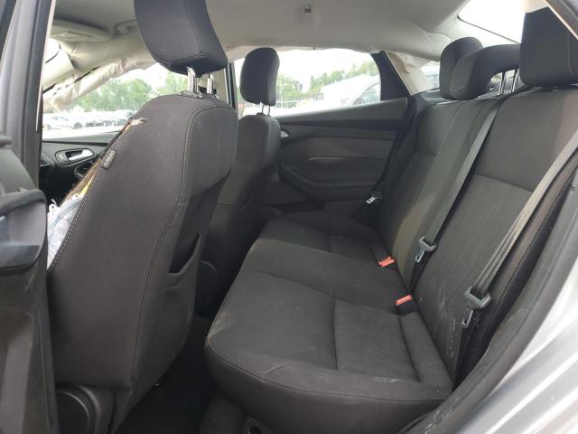 Фото 10 - FORD FOCUS