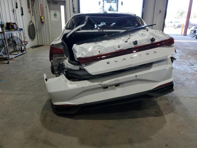 Фото 6 - HYUNDAI ELANTRA