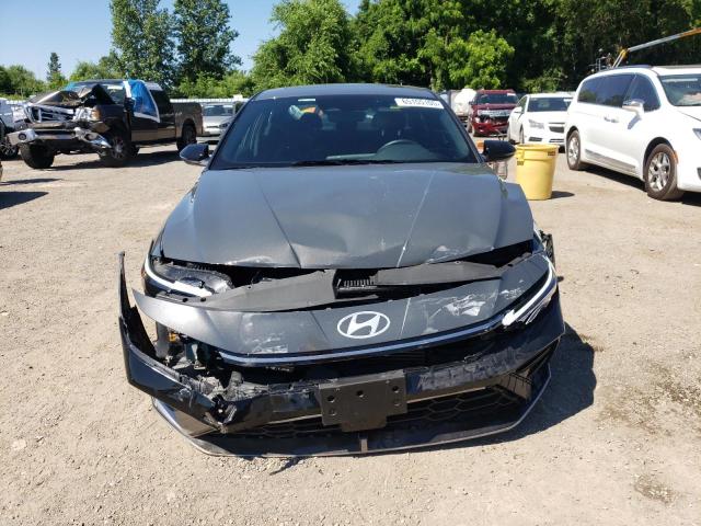 Фото 5 - HYUNDAI ELANTRA