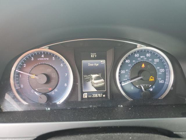 Фото 9 - TOYOTA CAMRY