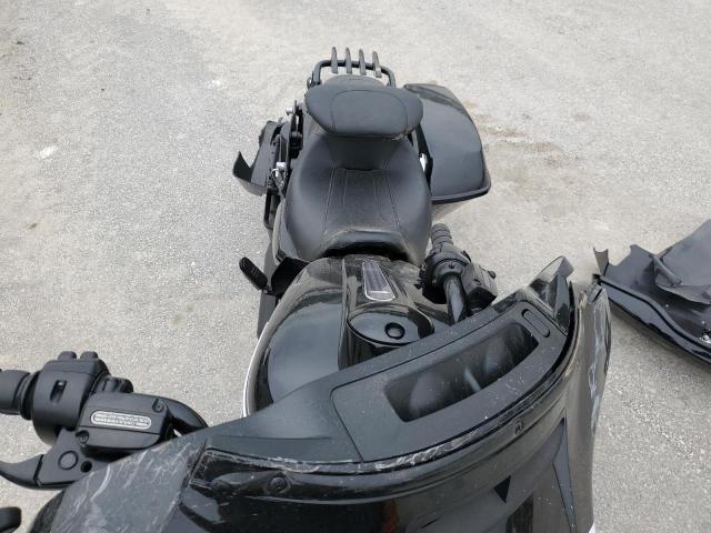 HARLEY-DAVIDSON FL 2018