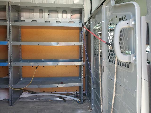 Фото 11 - NISSAN NV