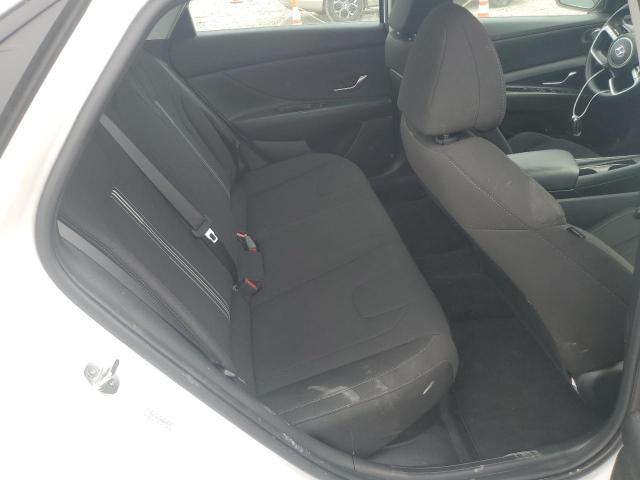 Фото 10 - HYUNDAI ELANTRA