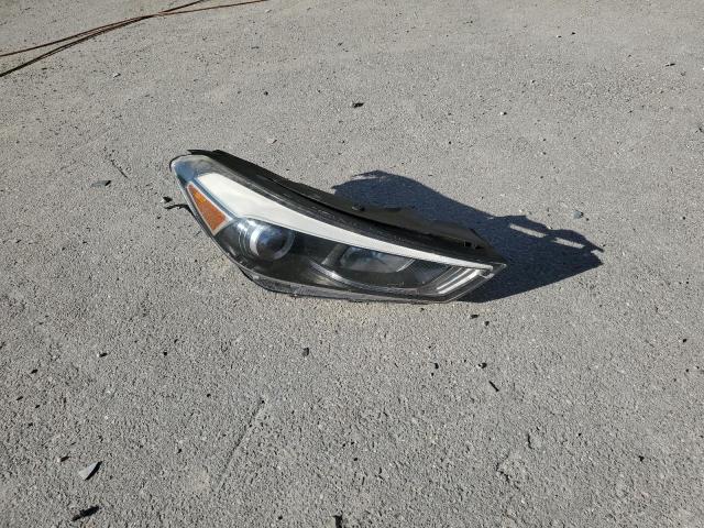 Фото 13 - HYUNDAI TUCSON