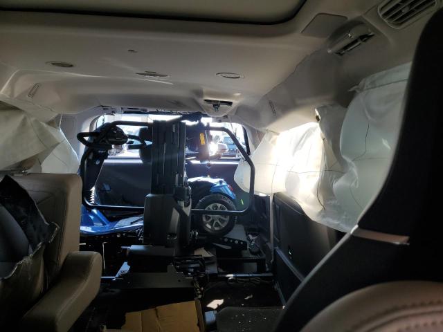 Фото 10 - LINCOLN NAVIGATOR