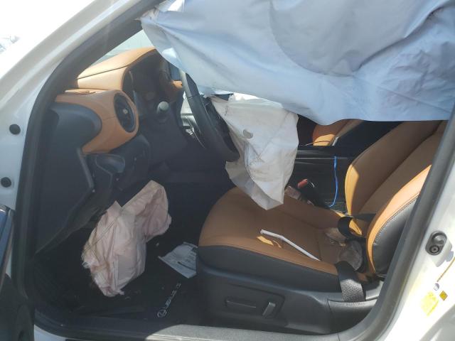 Фото 7 - LEXUS IS