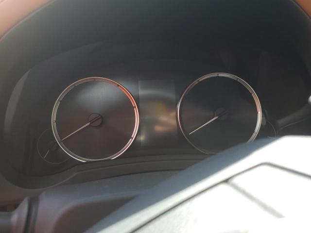 Фото 9 - LEXUS IS