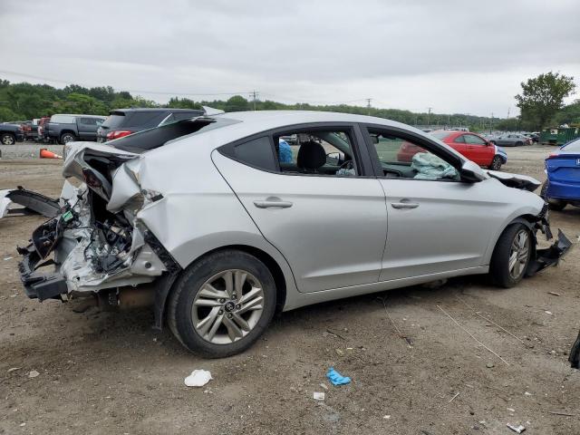 Фото 3 - HYUNDAI ELANTRA