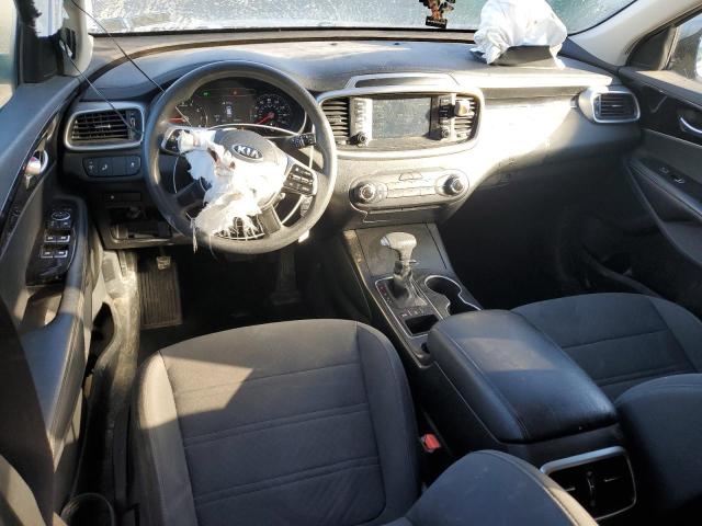 Фото 8 - KIA SORENTO