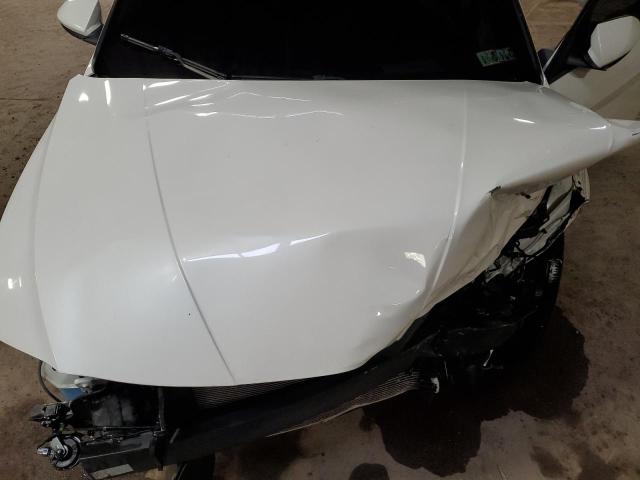 Фото 11 - HYUNDAI ELANTRA