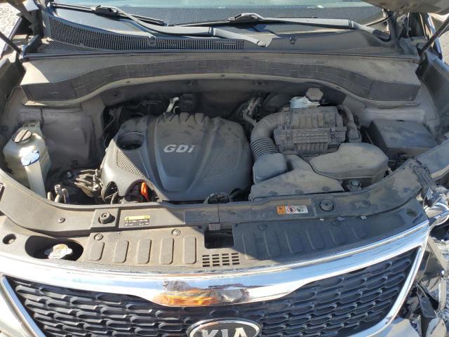 Фото 12 - KIA SORENTO