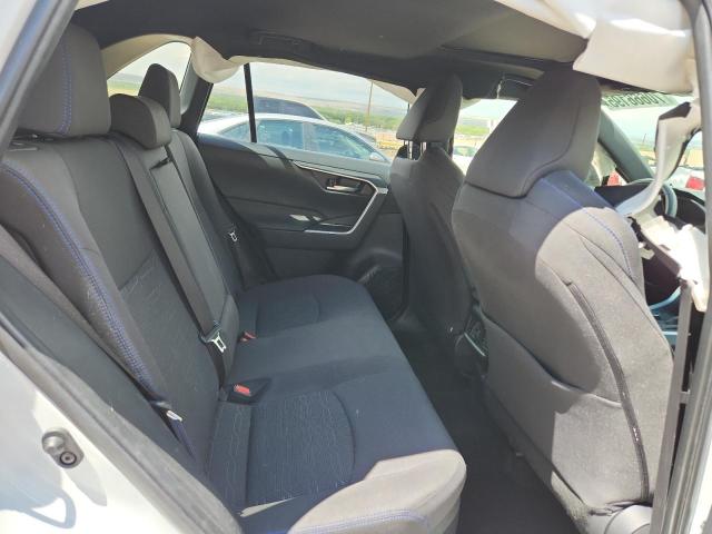 Фото 10 - TOYOTA RAV4