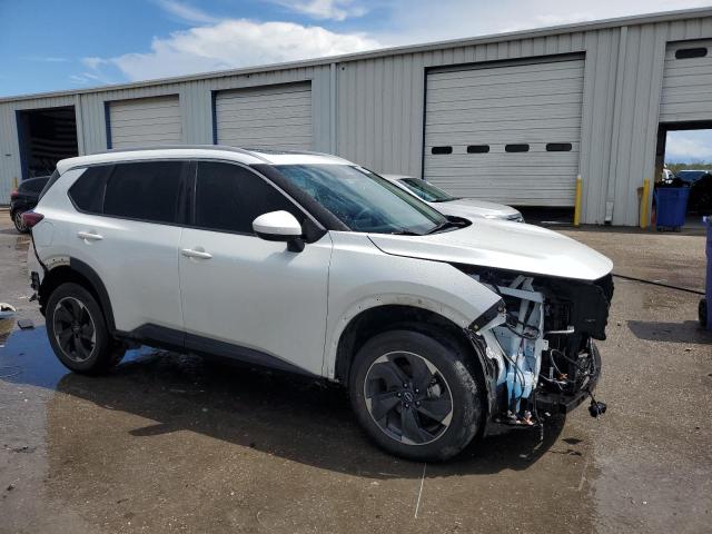 Фото 4 - NISSAN ROGUE