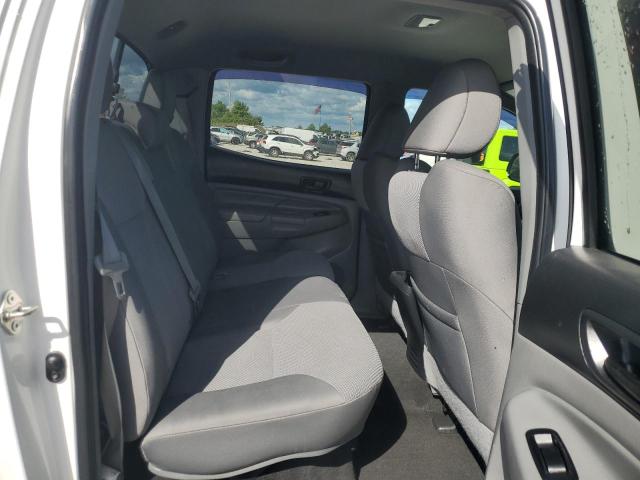 Фото 10 - TOYOTA TACOMA