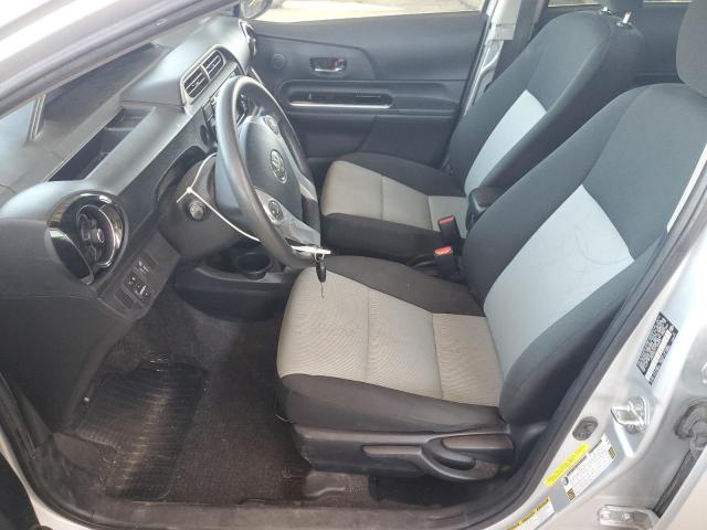 Фото 7 - TOYOTA PRIUS