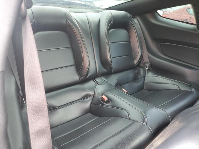 Фото 10 - FORD MUSTANG