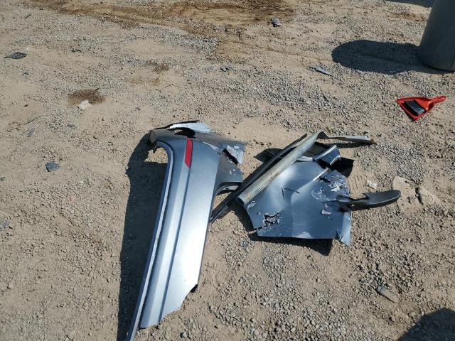 Фото 12 - HYUNDAI ELANTRA