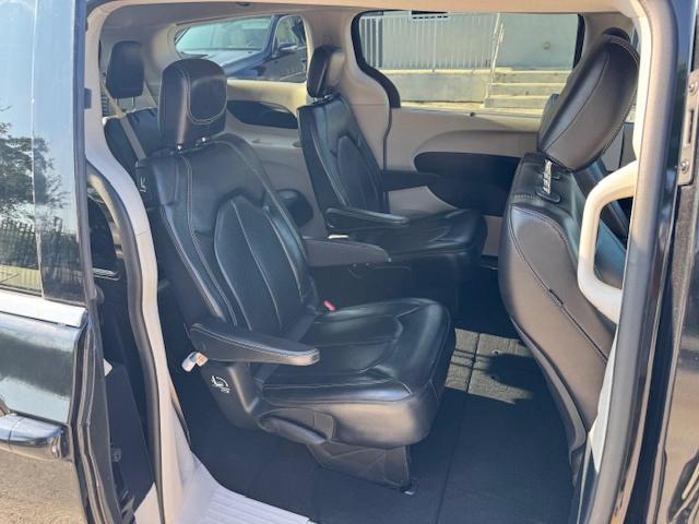 CHRYSLER MINIVAN 2020 VIN 2C4RC1DG7LR163251