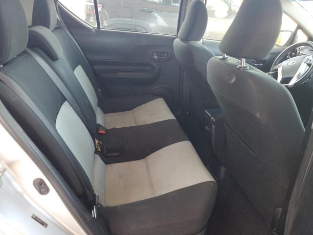 Фото 11 - TOYOTA PRIUS