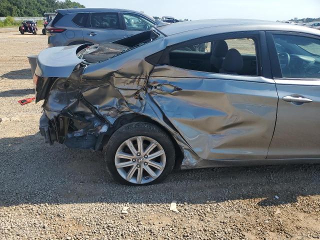 Фото 10 - HYUNDAI ELANTRA