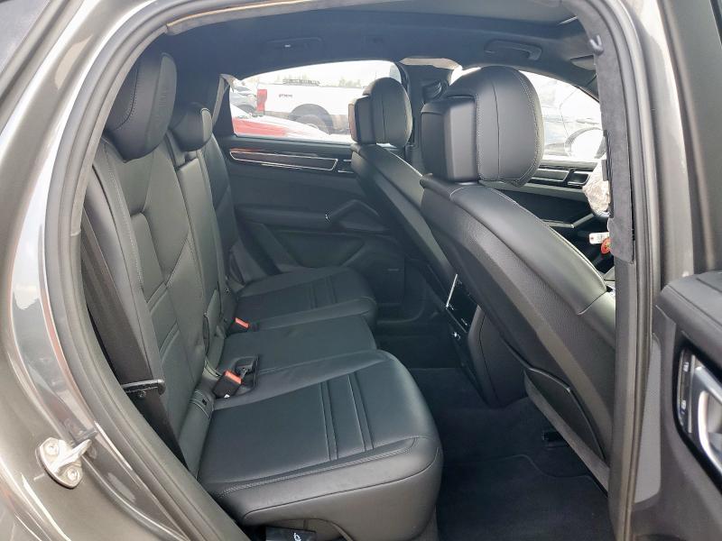 Фото 11 - PORSCHE CAYENNE