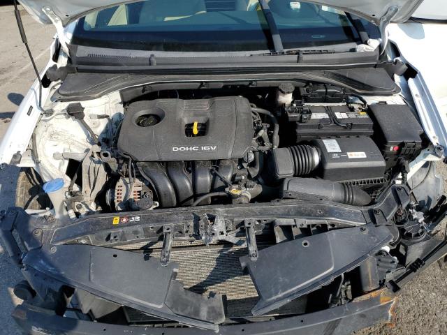 Фото 11 - HYUNDAI ELANTRA