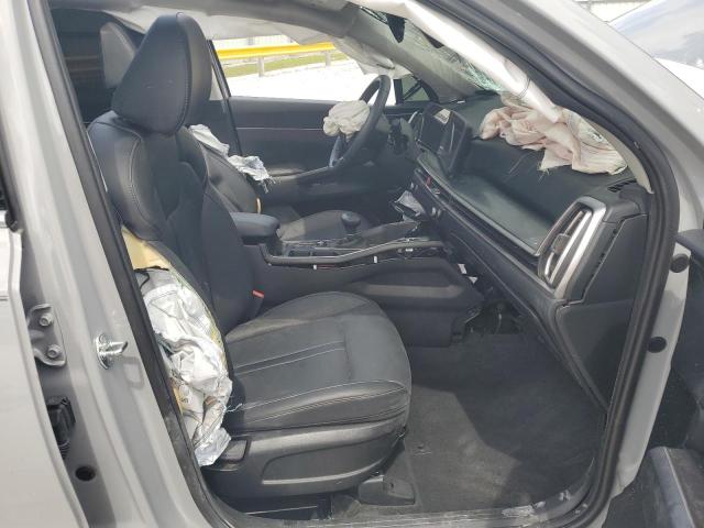 Фото 7 - KIA SORENTO