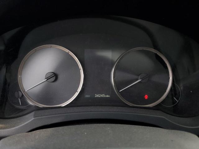 Фото 9 - LEXUS IS