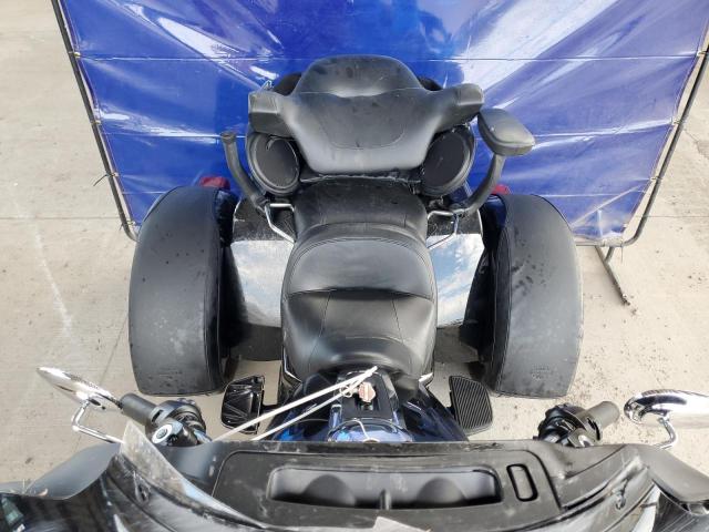 HARLEY-DAVIDSON FL 2017