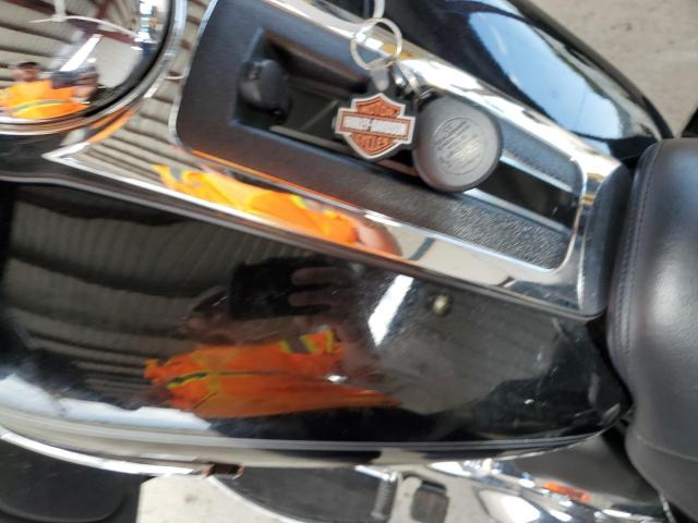 HARLEY-DAVIDSON FL 2017