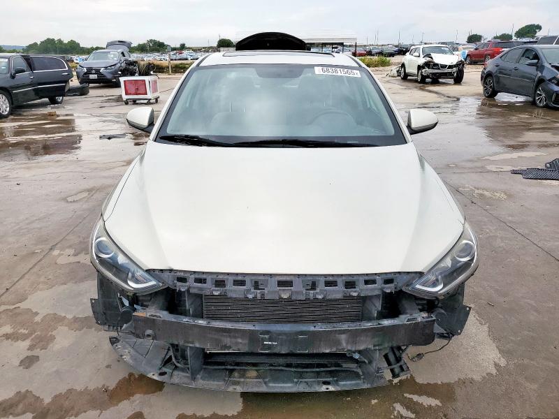 Фото 5 - HYUNDAI ELANTRA