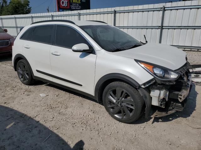 Фото 4 - KIA NIRO