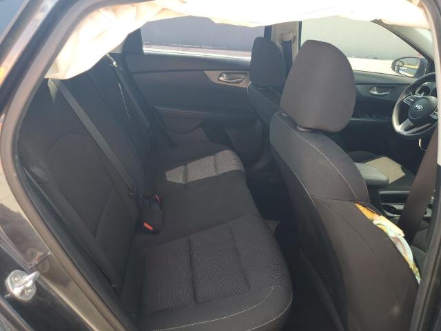 Фото 10 - KIA FORTE