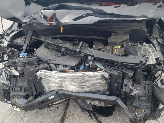 Фото 12 - KIA SELTOS