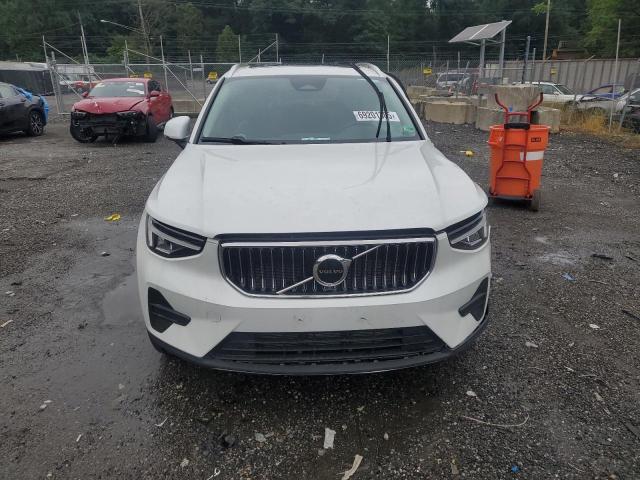 VOLVO XC40 CORE 2025 VIN YV4L12UJ2S2575195