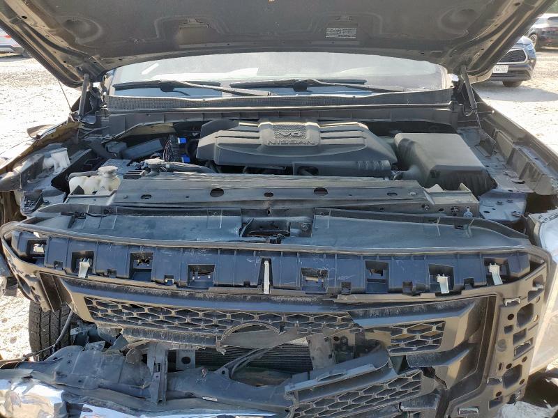 Фото 11 - NISSAN TITAN