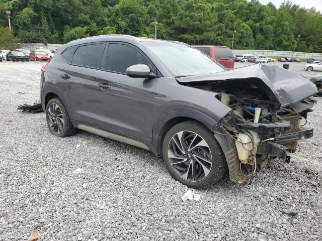 Фото 4 - HYUNDAI TUCSON