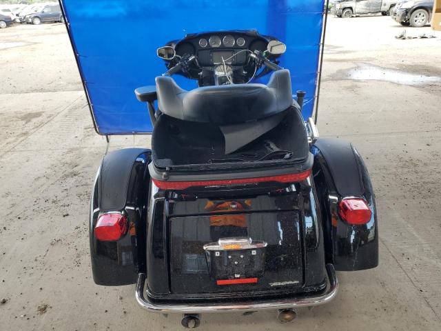 HARLEY-DAVIDSON FL 2017