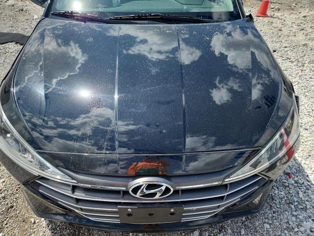 Фото 11 - HYUNDAI ELANTRA