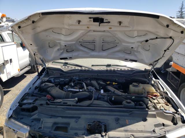 Фото 11 - FORD F550