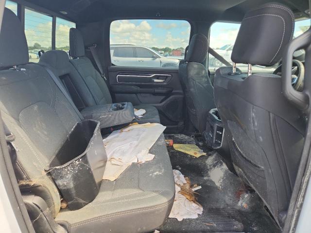 Фото 10 - RAM 1500