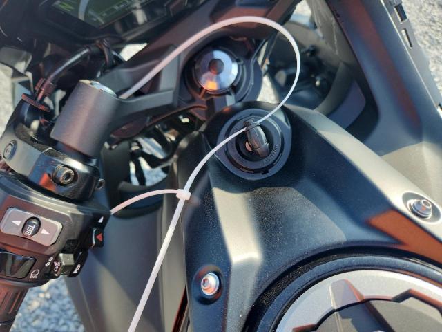 KAWASAKI EX650 R 2025